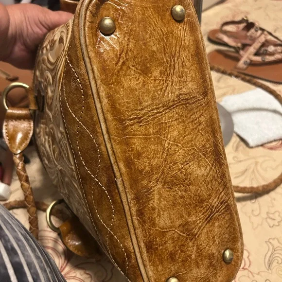 Patricia Nash Brown and Cream Floral Shoulder Bag - Picture 6 of 6